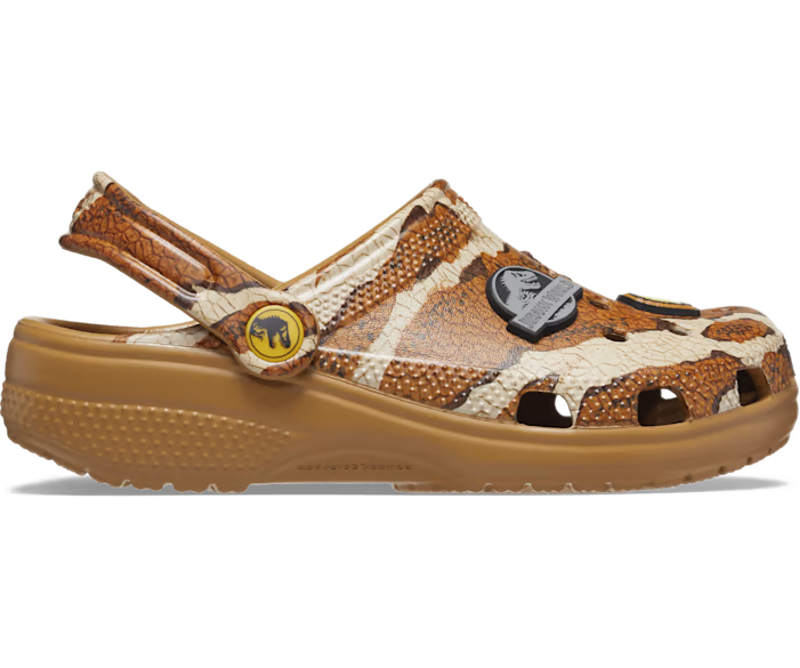 Crocs Jurassic World Classic Clogs Kids in Sand-2